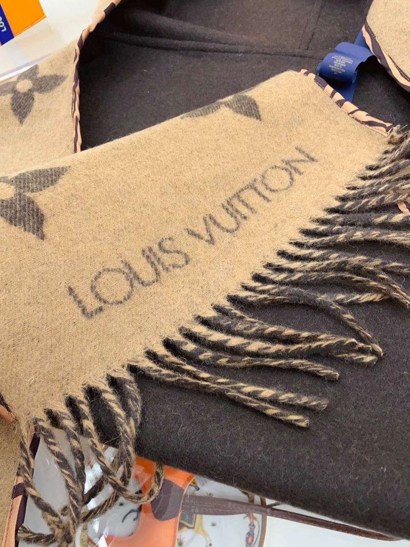 Louis Vuitton Caps Scarfs